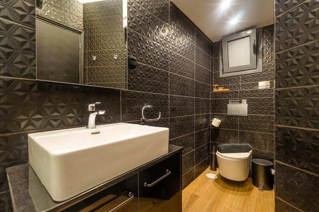 Super Stylish Apartments In The Heart Of Athens! Luaran gambar